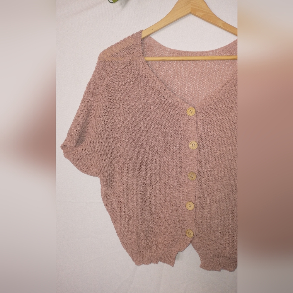 Batwing Pink Button-Up Sweater Crop Blouse Knit Top. Medium - Picture 2 of 5